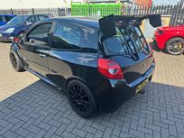 renault-clio-mk3-racetrack-car