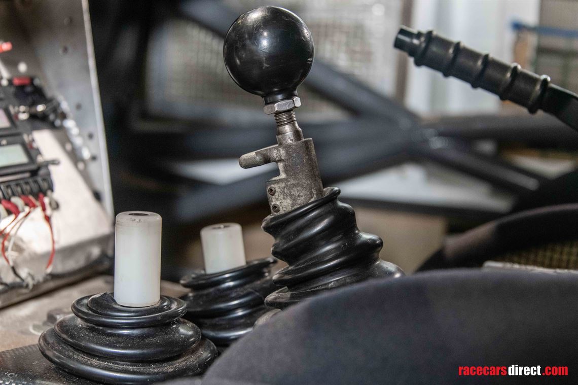 ex-works-mitsubishi-pajero-t3-bruno-saby