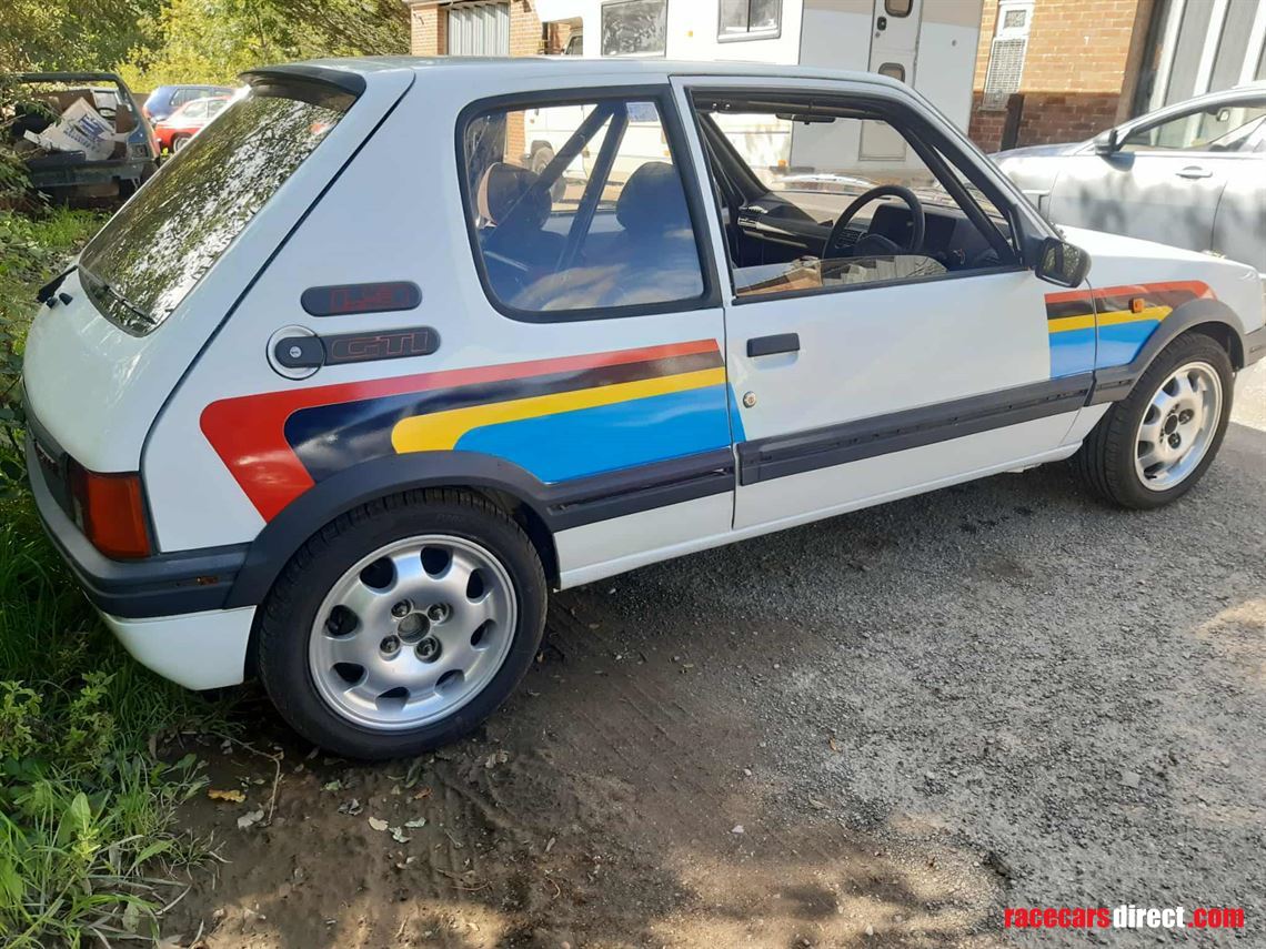 peugeot-205-gti