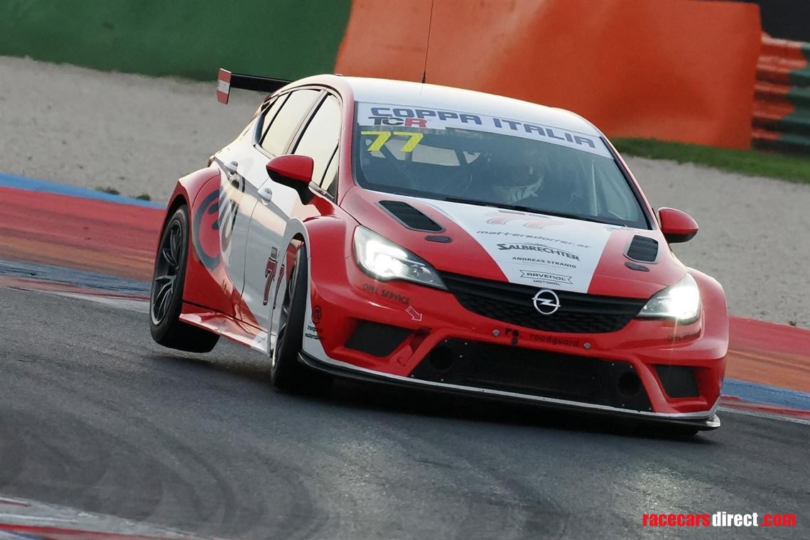 opel-astra-tcr