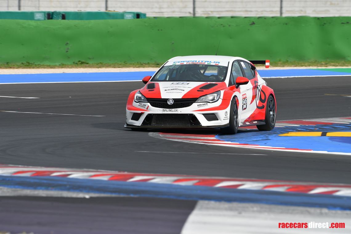 opel-astra-tcr