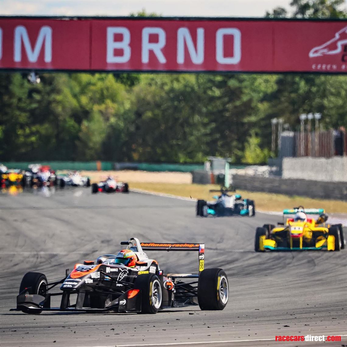 Racecarsdirect.com - Dallara F317 Winning Car!