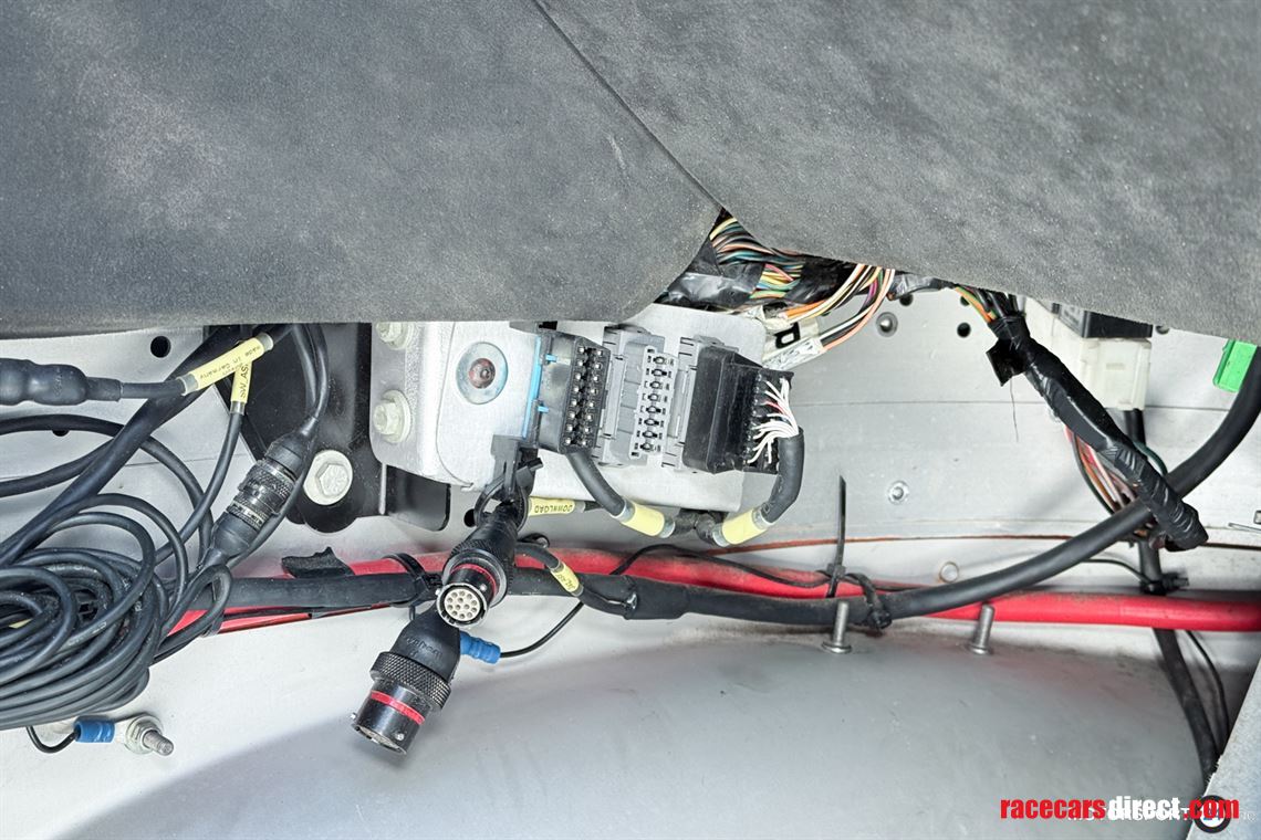 aston-martin-vantage-gt4-2009