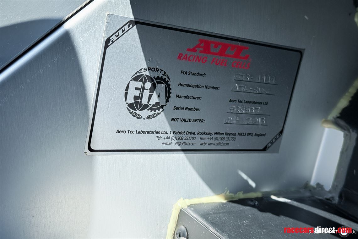 aston-martin-vantage-gt4-2009