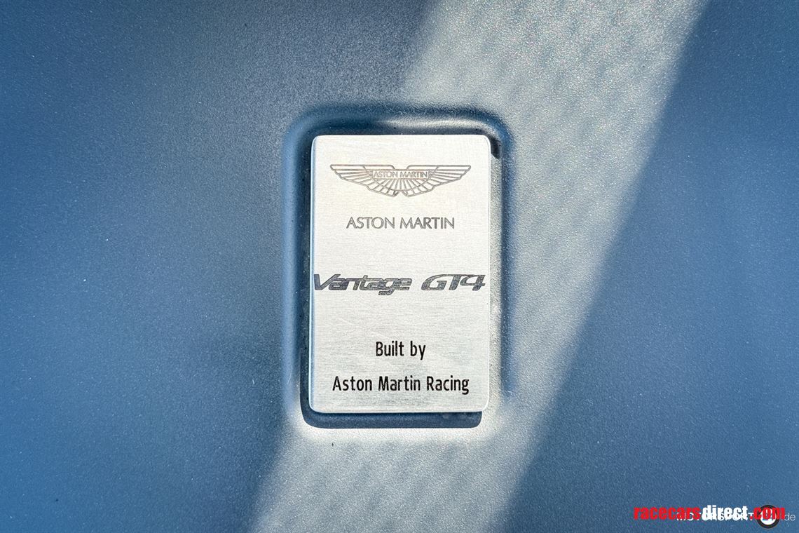 aston-martin-vantage-gt4-2009