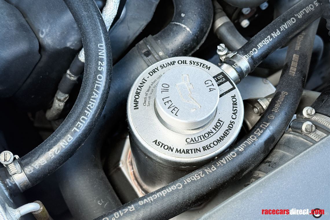 aston-martin-vantage-gt4-2009