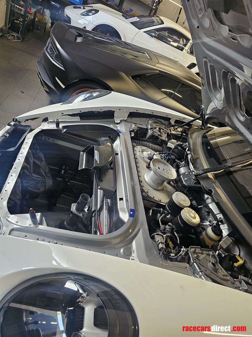 Racecarsdirect.com - Porsche 992rallyGT RGT GT+