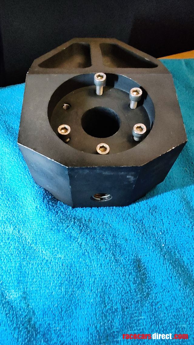 a-pair-of-universal-uprights-stub-axels-and-h