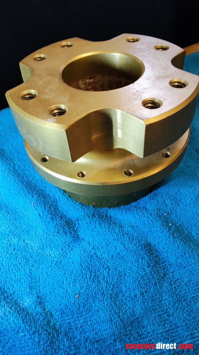 a-pair-of-universal-uprights-stub-axels-and-h