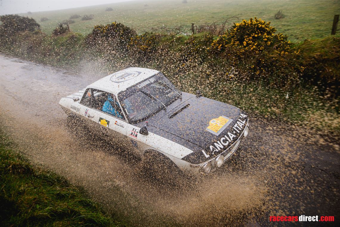 lancia-fulvia-coupe-13-for-regularity-rallyin