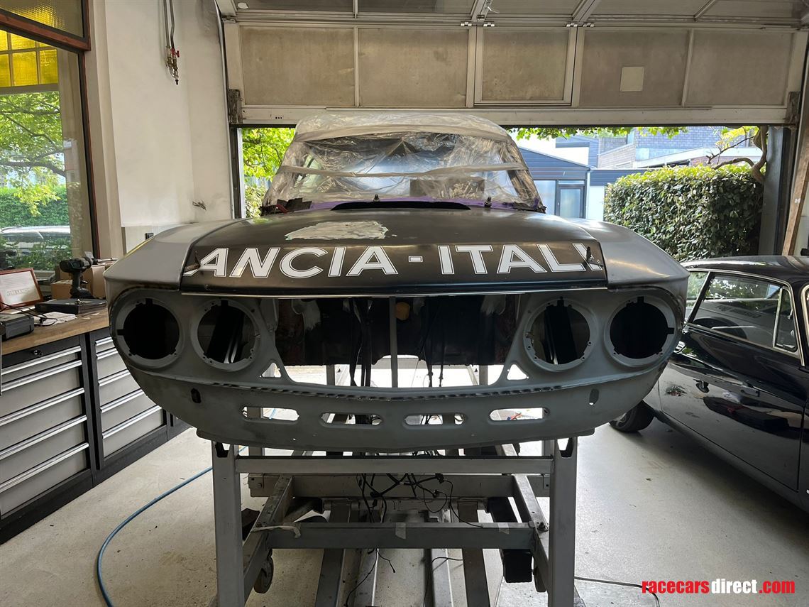 lancia-fulvia-coupe-13-for-regularity-rallyin