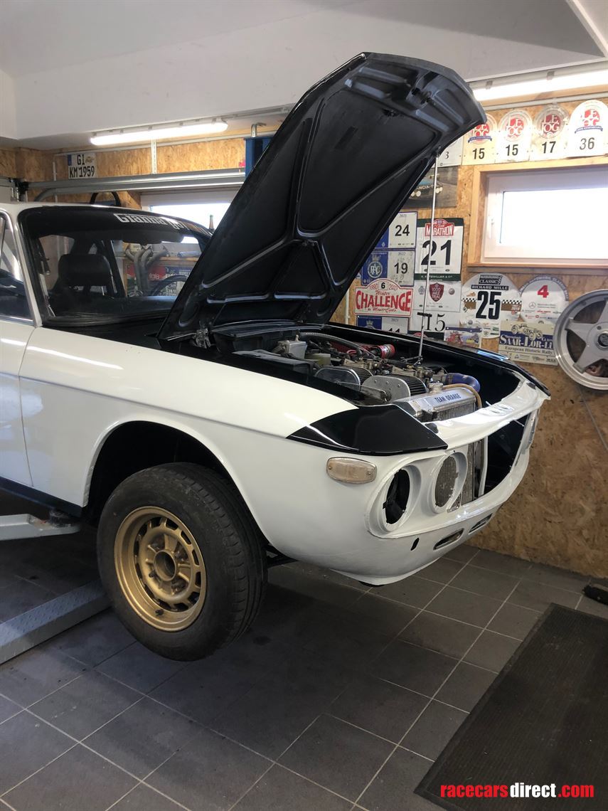 lancia-fulvia-coupe-13-for-regularity-rallyin
