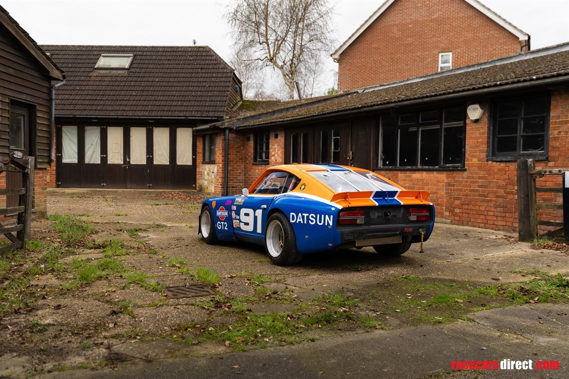 datsun-240z-race-car