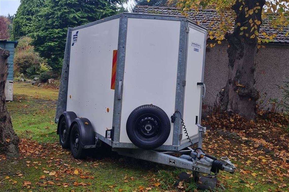 carthago-malibu-i441-2019-tow-bar-awning-240v