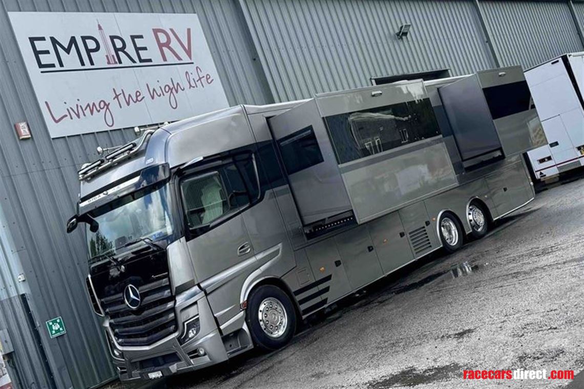 stx-motorhome-with-3-pop-outs-for-sale