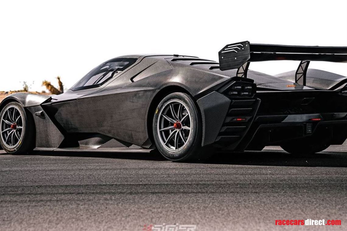 growing-racing-team-looking-for-a-race-car-me