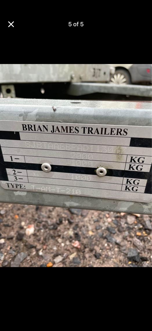 brian-james-a-max-race-trailer