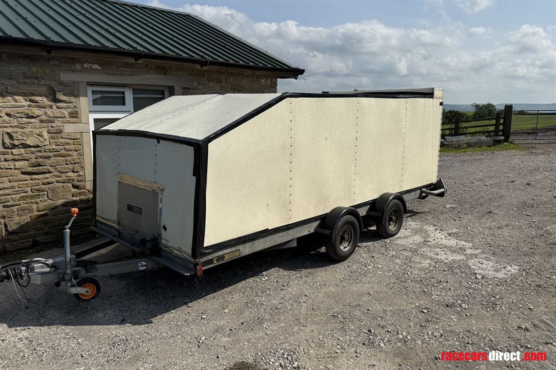 covered-twin-axle-trailer