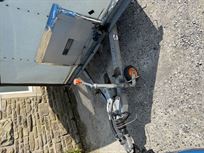 covered-twin-axle-trailer