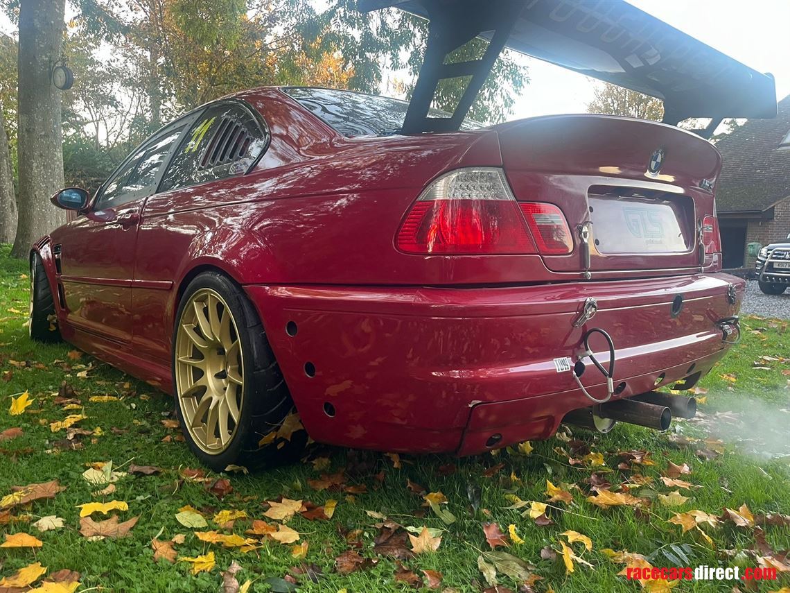 e46-m3-racetrack-car