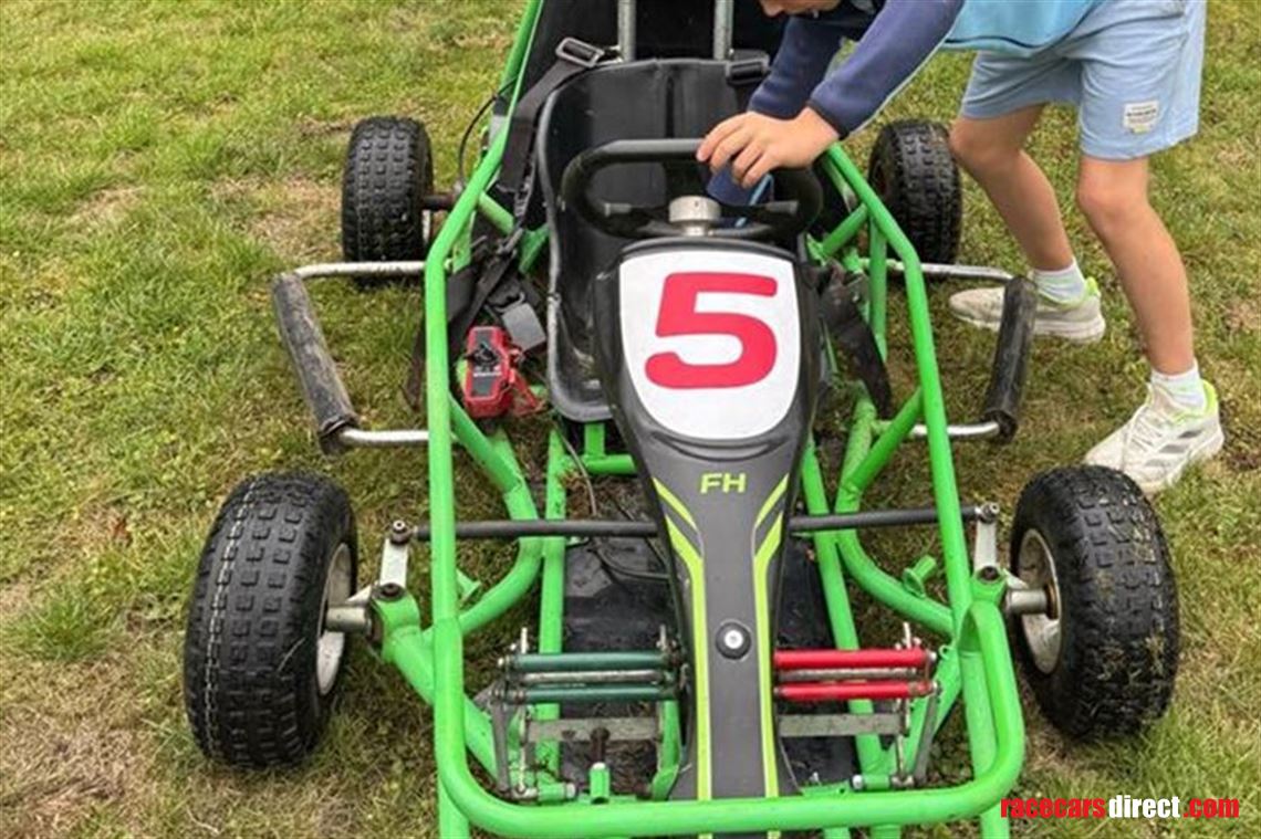 2-x-2015-biz-jk5-go-karts