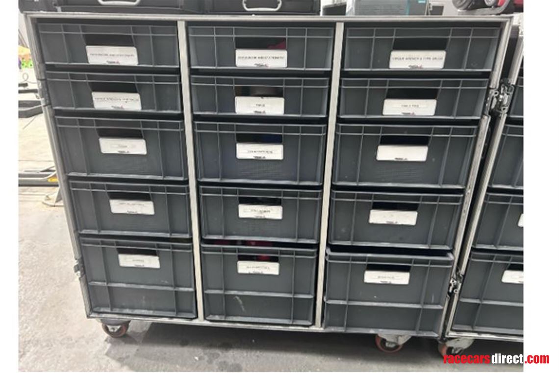 15-drawer-flight-case-consumables-flight-case