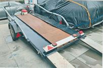 small-light-race-car-trailer