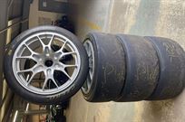 ferrari-488-challenge-wheels