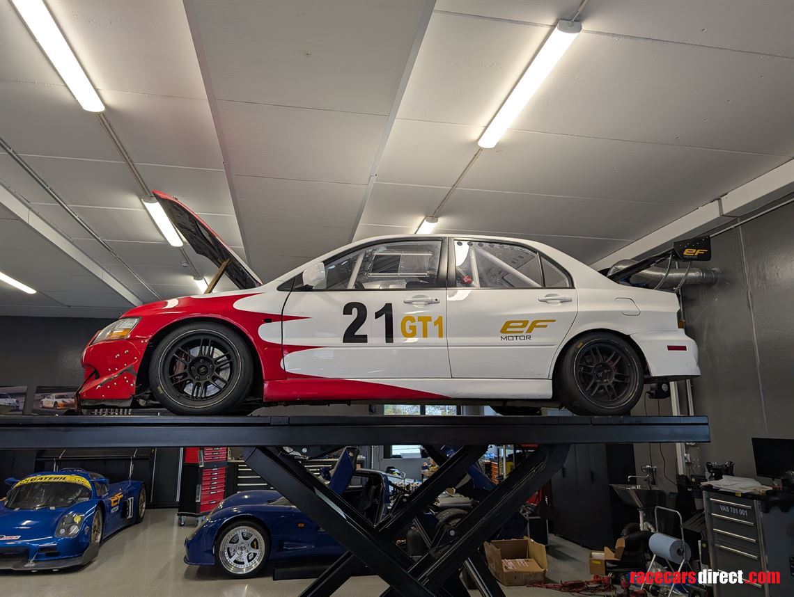 mitsubishi-lancer-evo-9-racecar