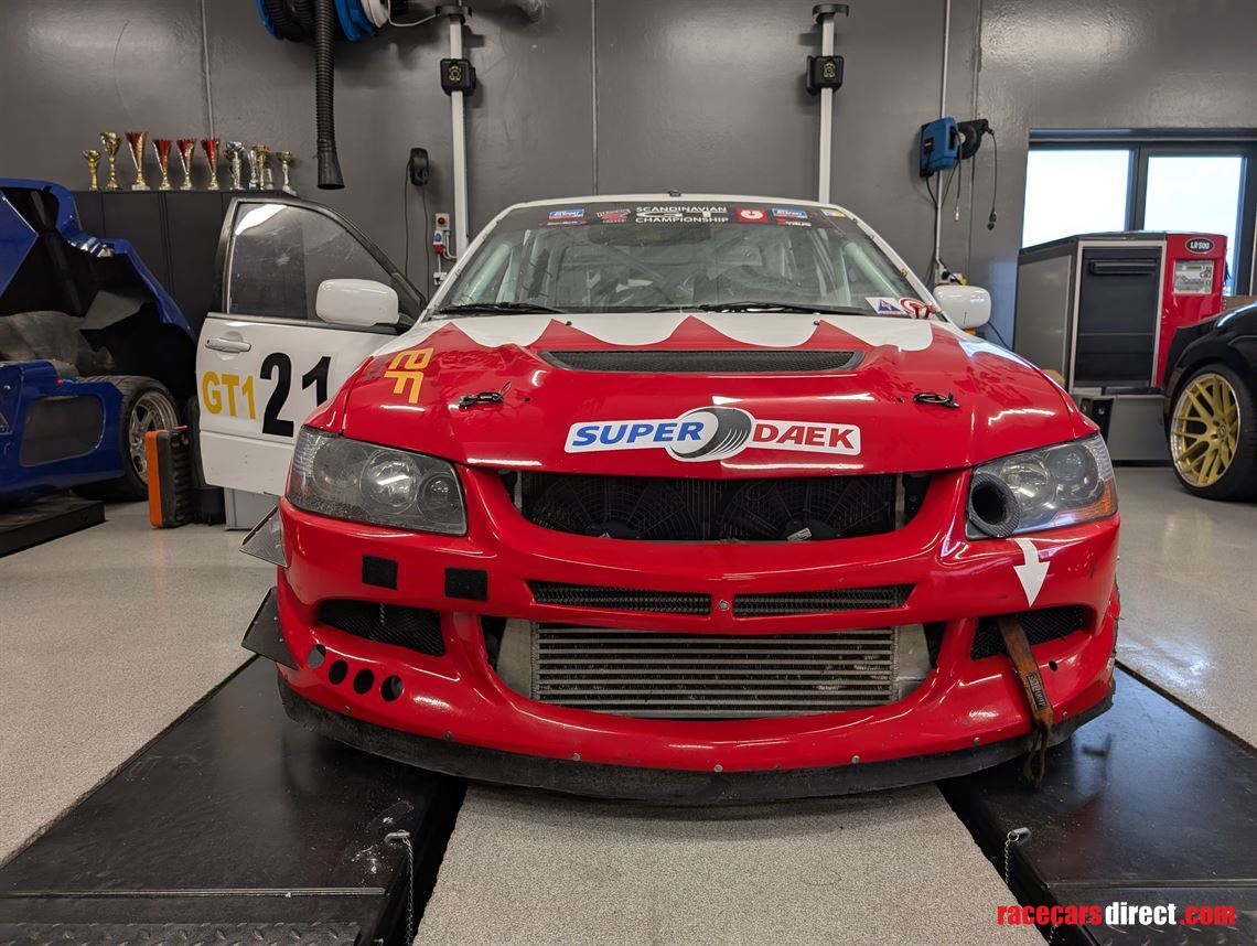mitsubishi-lancer-evo-9-racecar