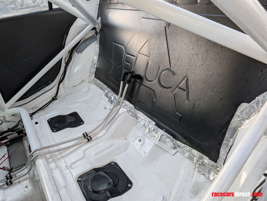 mitsubishi-lancer-evo-9-racecar