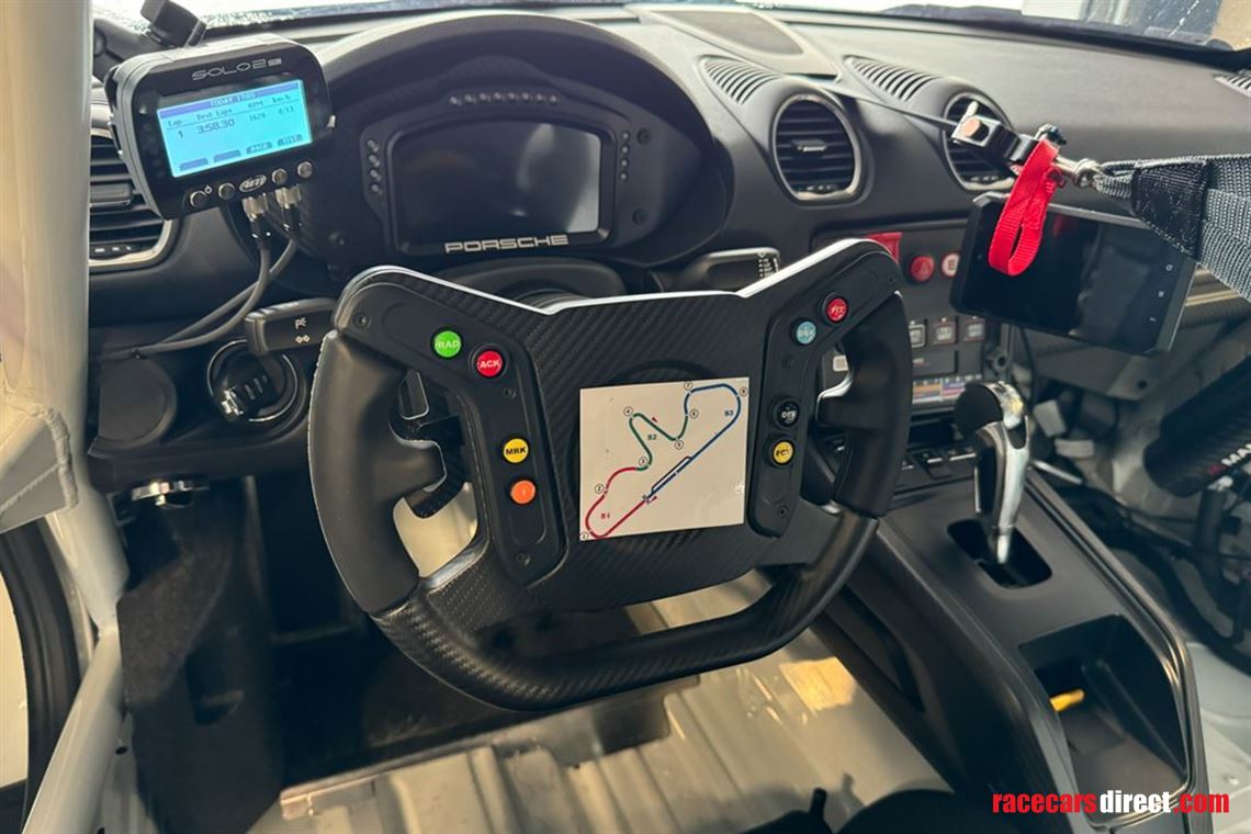 2024-porsche-718-cayman-gt4-rs-clubsport