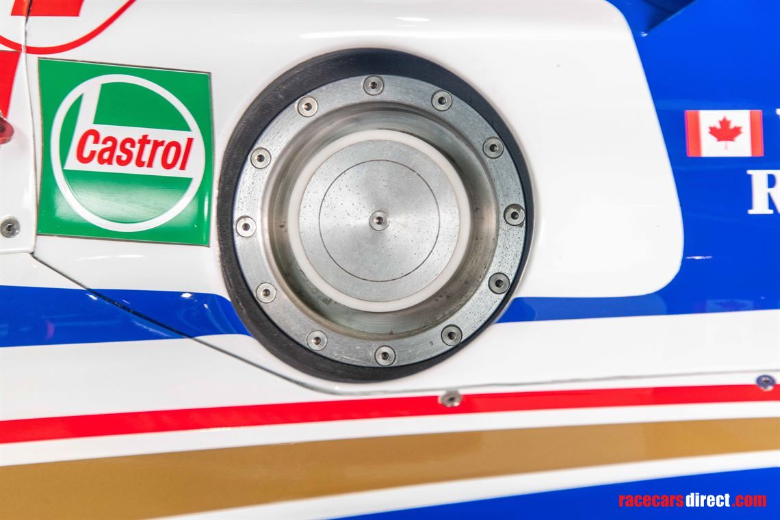 sold-f1-williams-fw1819-works-show-car