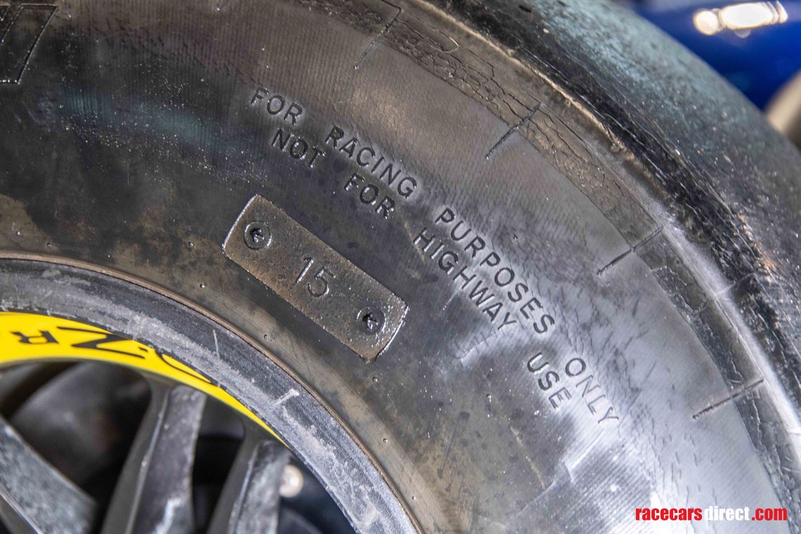 sold-f1-williams-fw1819-works-show-car