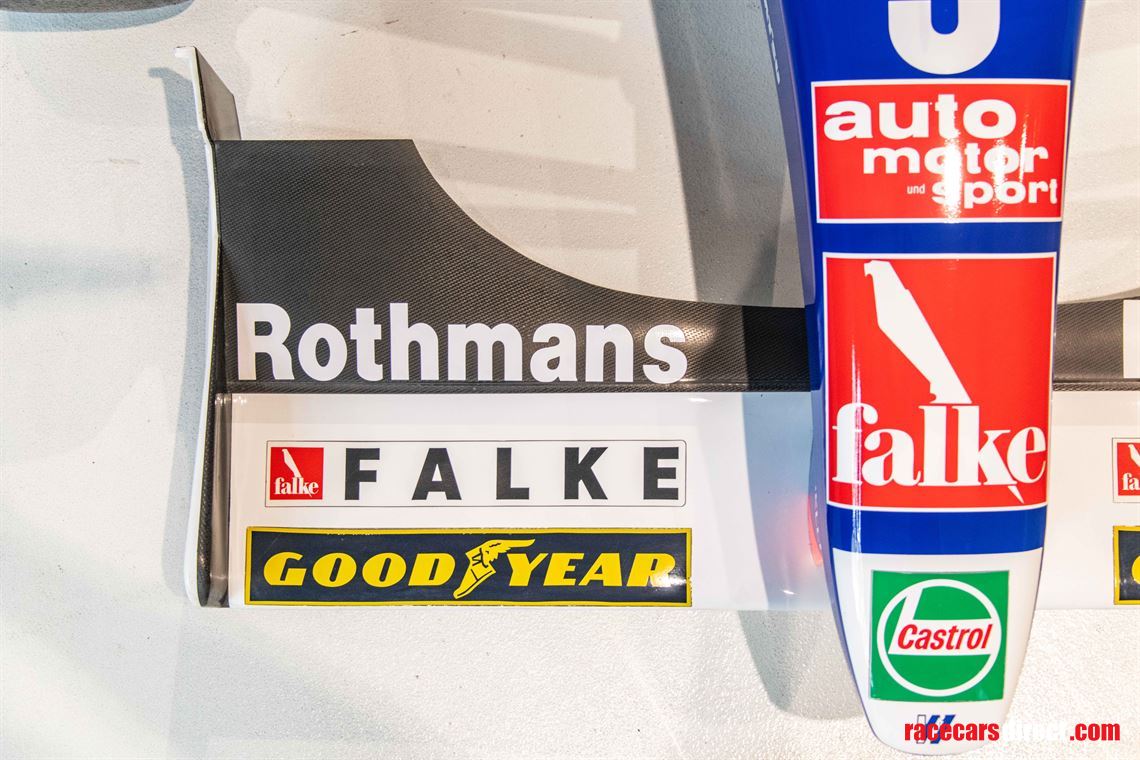 sold-f1-williams-fw1819-works-show-car