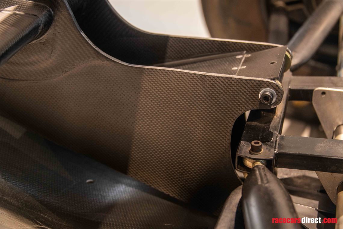 sold-f1-williams-fw1819-works-show-car