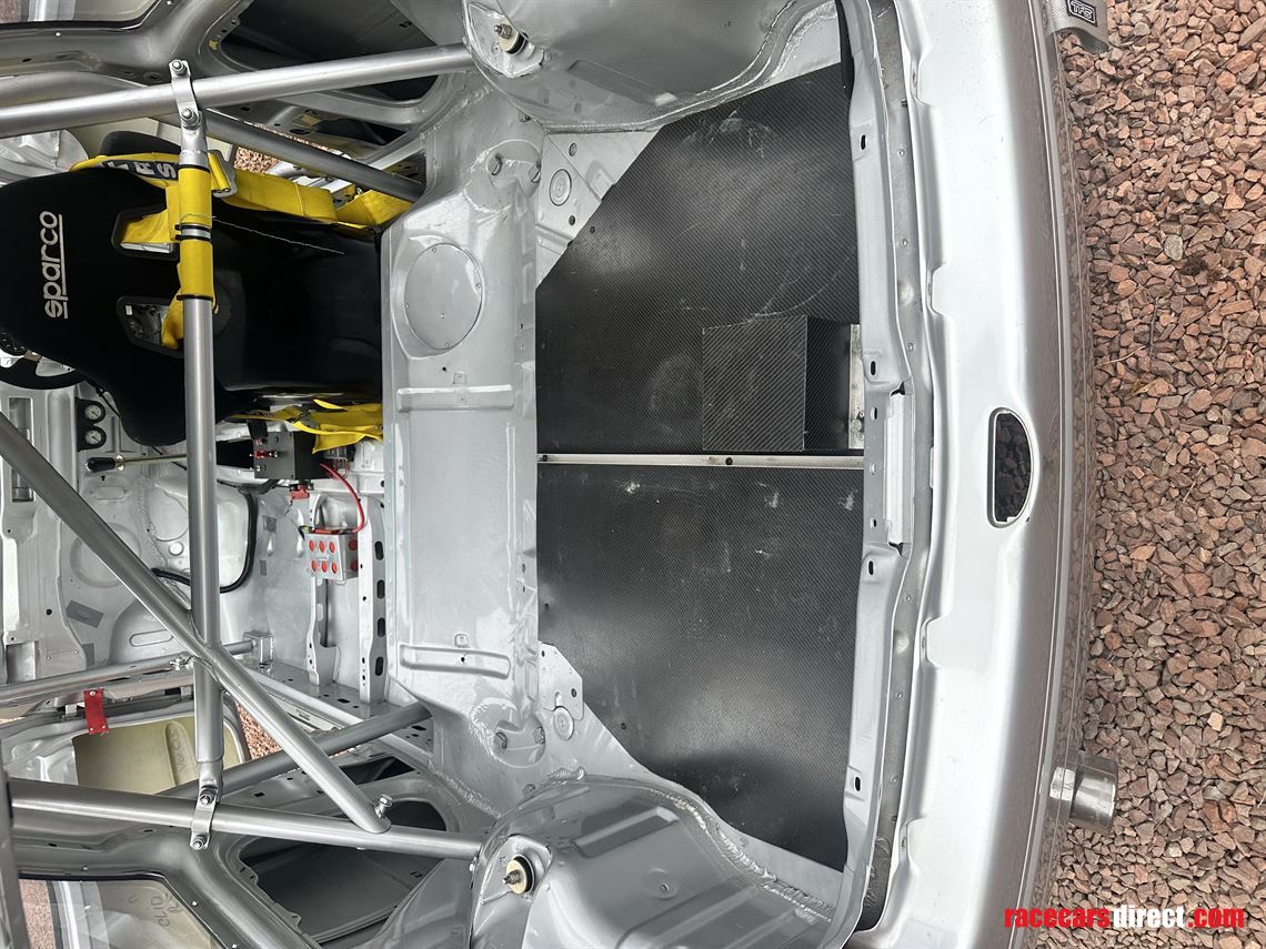 modified-renault-clio-172