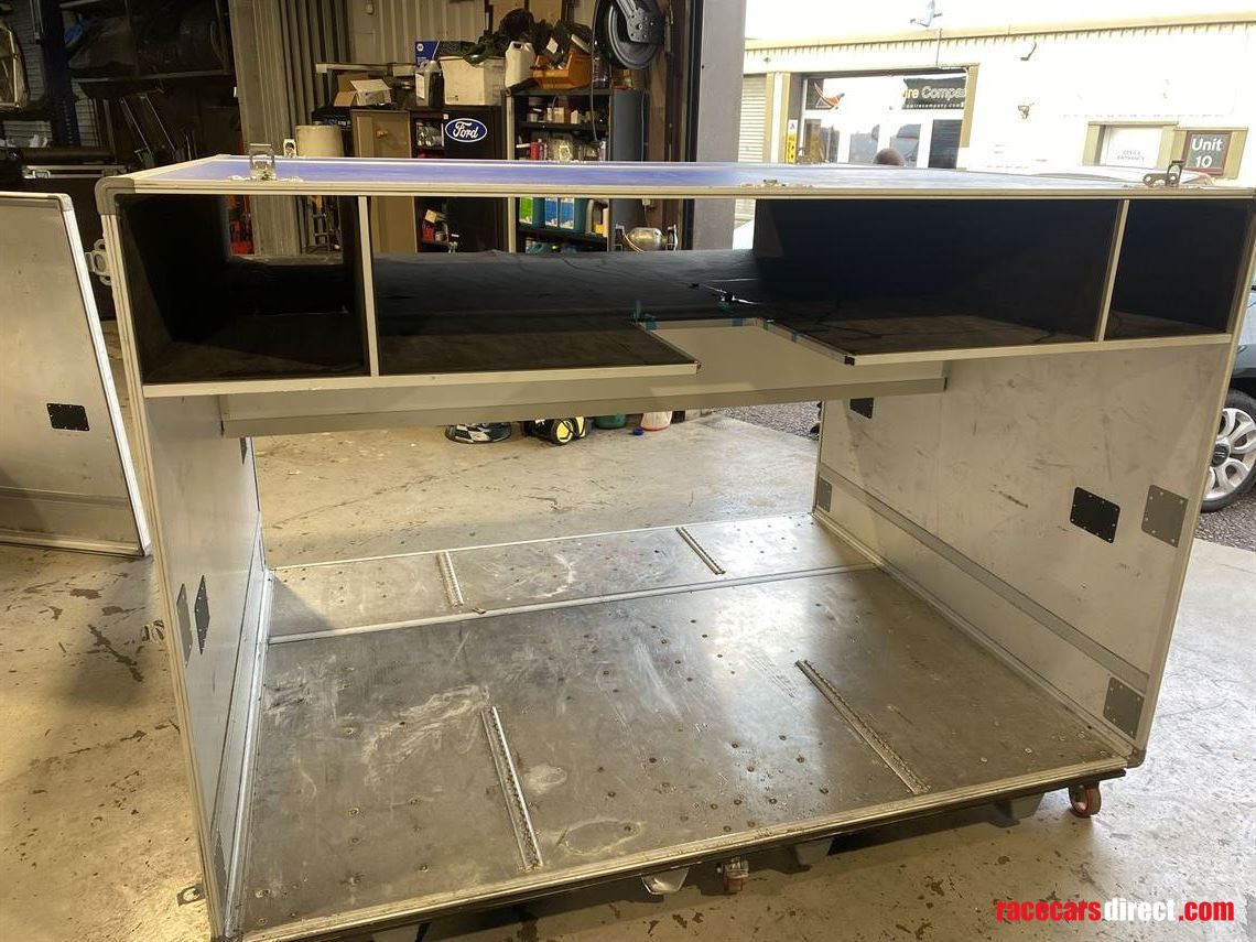 very-large-flight-case