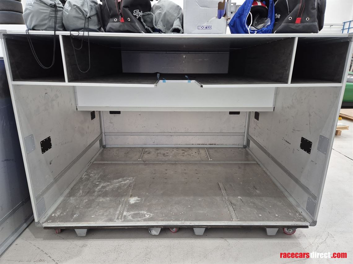 very-large-flight-case