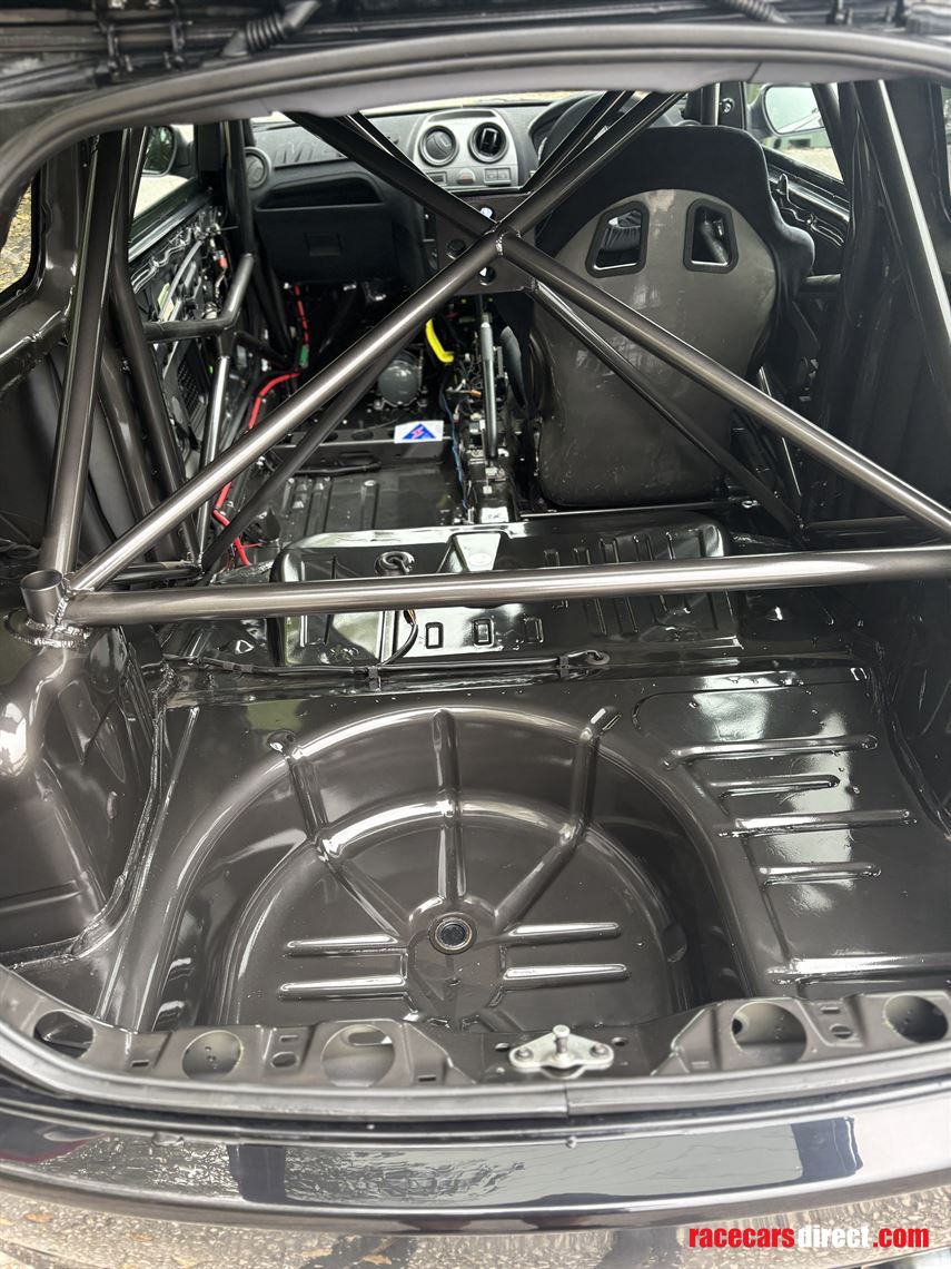 ford-fiesta-st150-race-car-st-challenge