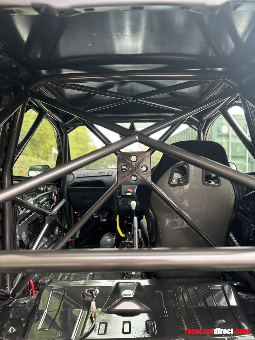 ford-fiesta-st150-race-car-st-challenge