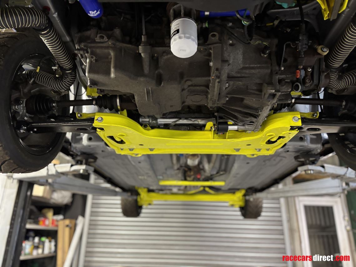 ford-fiesta-st150-race-car-st-challenge