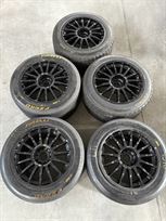 five-oz-racing-audi-r8-gt3-lms-gen-1-rear-whe