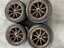 audi-r8-lms-gt2-wheel-set-barely-used