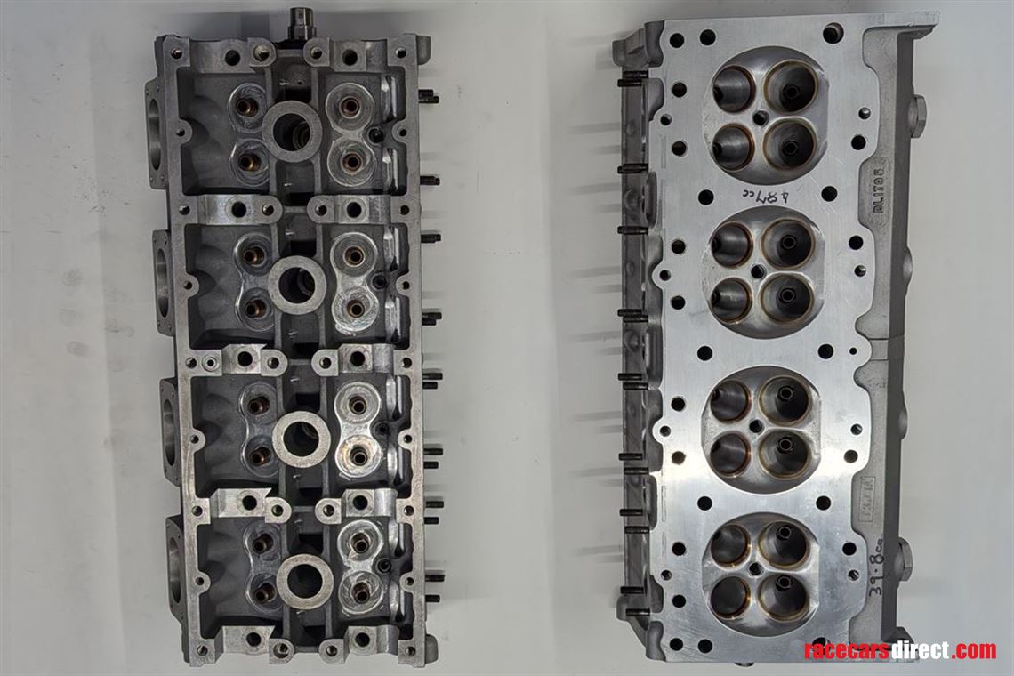 cosworth-39-dfl-cylinder-heads-pair