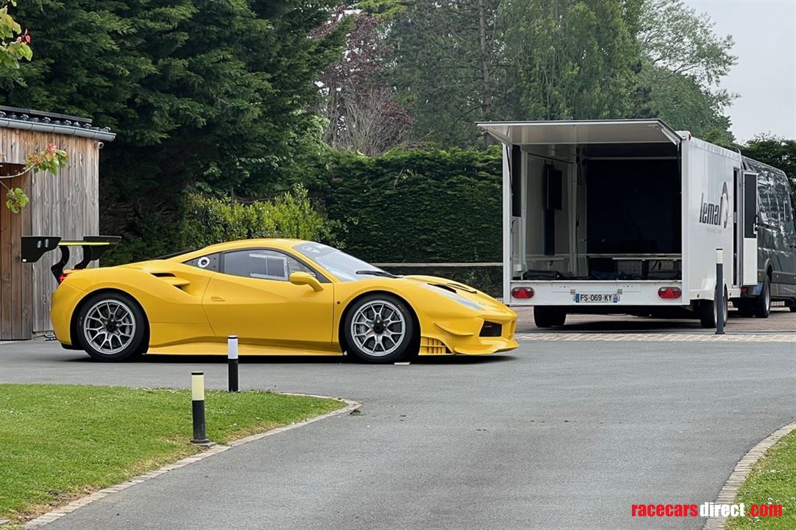 ferrari-488-challenge