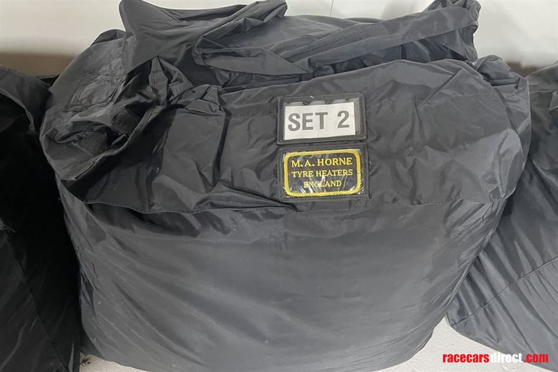 M.A. HORNE 18'' TIRE WARMER  -  SET 2