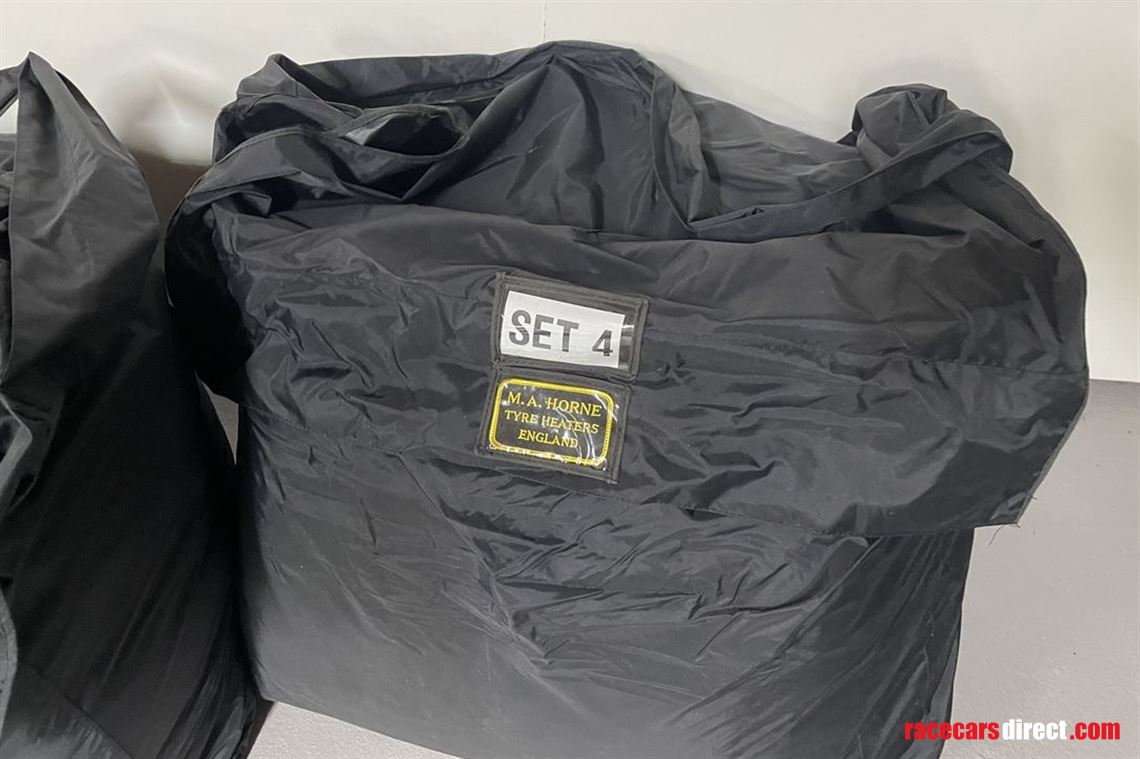 M.A. HORNE 18'' TIRE WARMER  -  SET 4