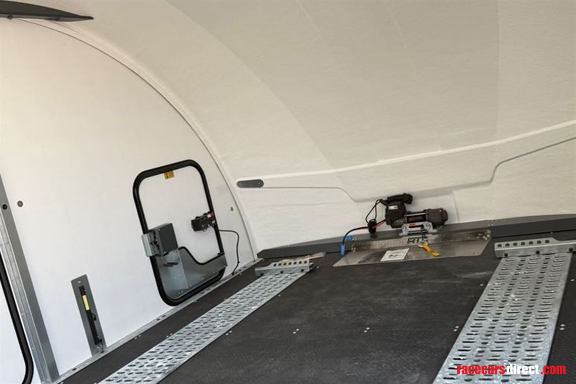 race-transporter-7-brian-james