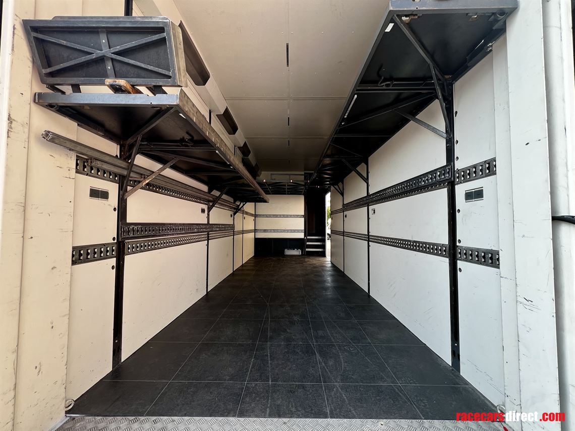 racetrailer-w-kitchen-6-bedroom-ac-full-equip